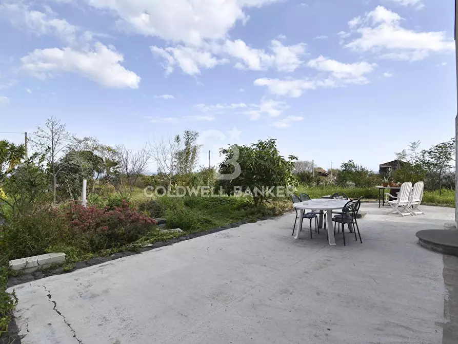 Immagine 29 di Villa in vendita  in VIa Sabaudia 5 a Acireale