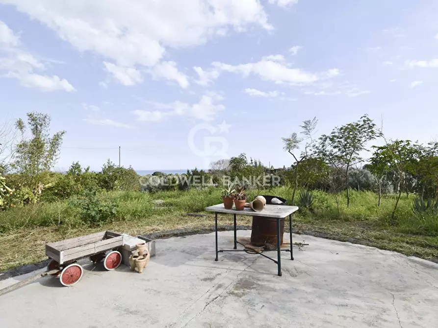 Immagine 28 di Villa in vendita  in VIa Sabaudia 5 a Acireale