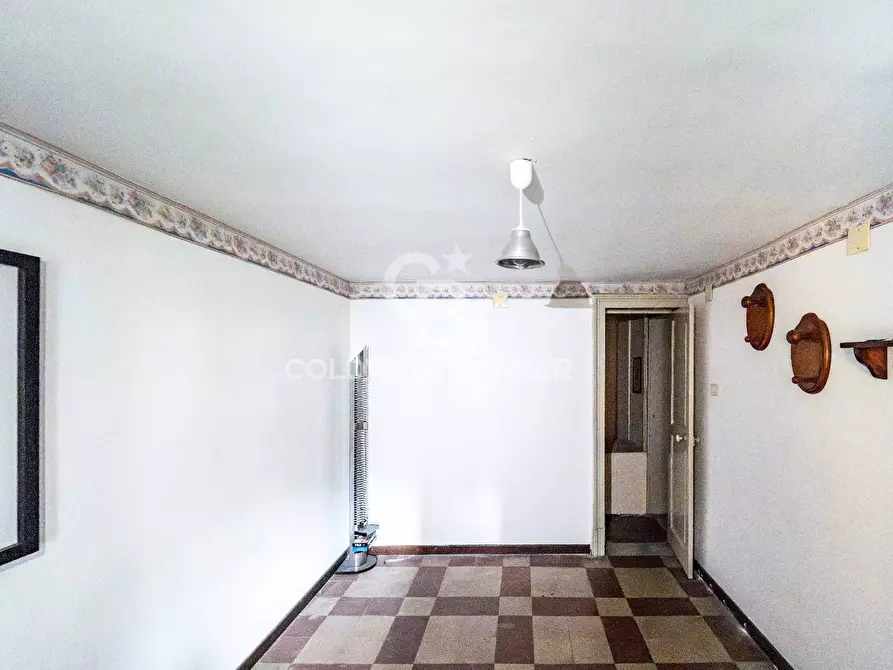 Immagine 39 di Appartamento in vendita  in P.zza Giovanni Verga 43 a Catania