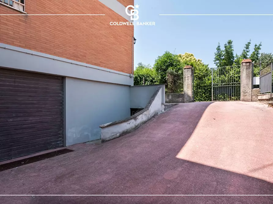 Immagine 2 di Magazzino in affitto  in Via dei Laghi 5 a Ciampino