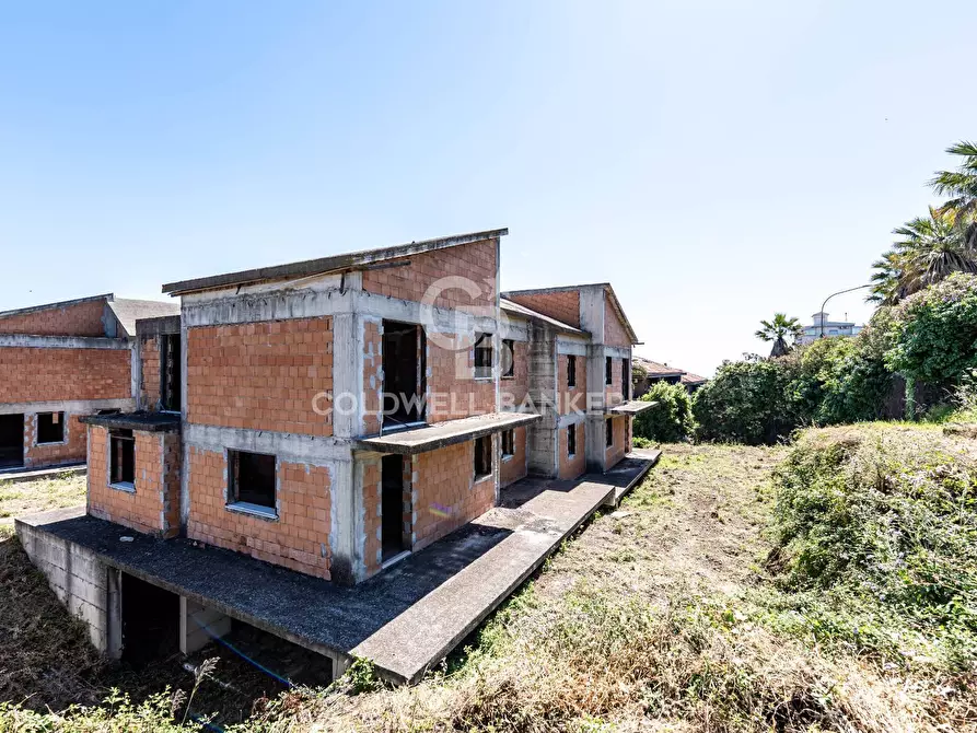 Immagine 39 di Villetta a schiera in vendita  in via bellini 11 a San Gregorio Di Catania