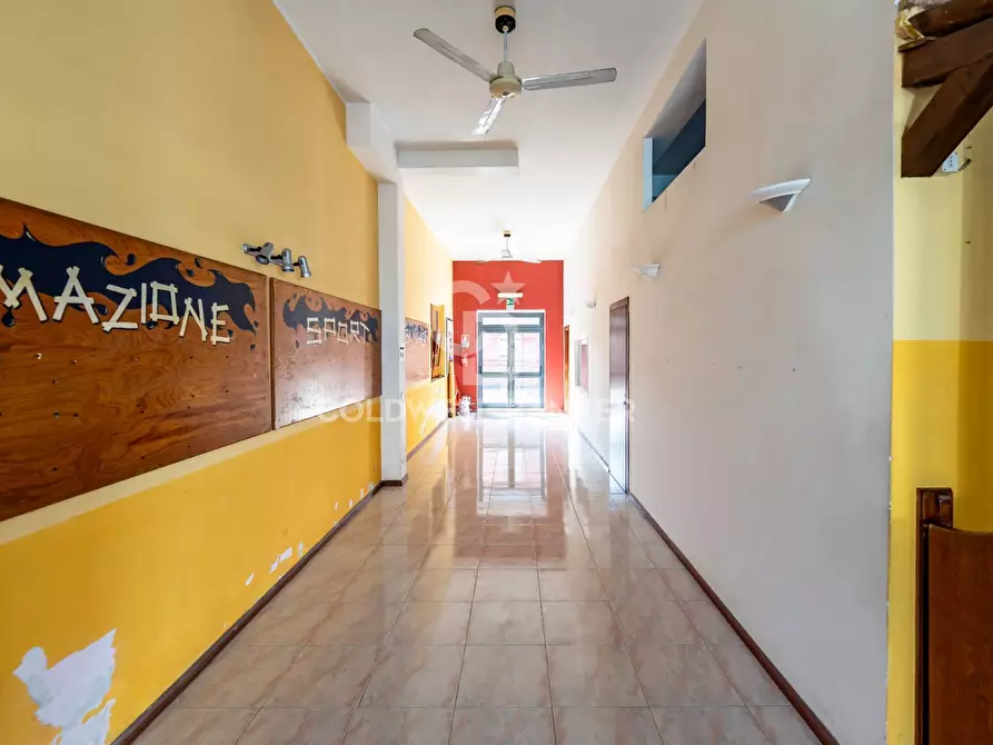 Immagine 4 di Attività commerciale in vendita  in VIA SPIAGGIA 111 a Mascali