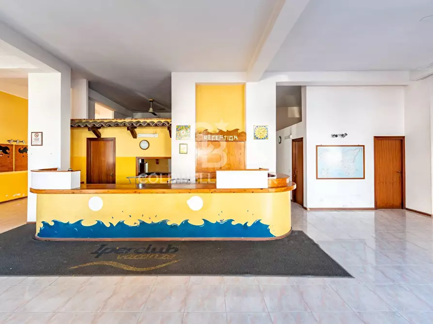 Immagine 5 di Attività commerciale in vendita  in VIA SPIAGGIA 111 a Mascali