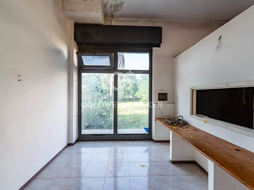 Immagine 30 di Attività commerciale in vendita  in VIA SPIAGGIA 111 a Mascali