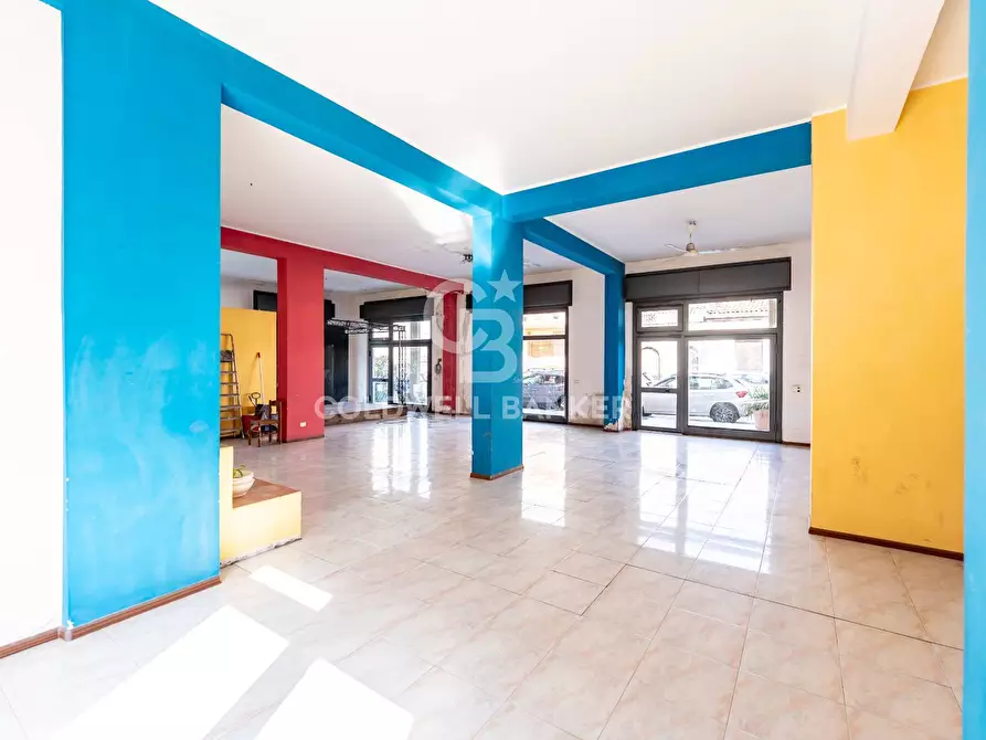 Immagine 7 di Negozio in vendita  in via spiaggia 111 a Mascali