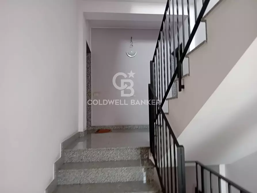 Immagine 8 di Locale commerciale in affitto  in Via Vittorio Sardella 18 a Acireale