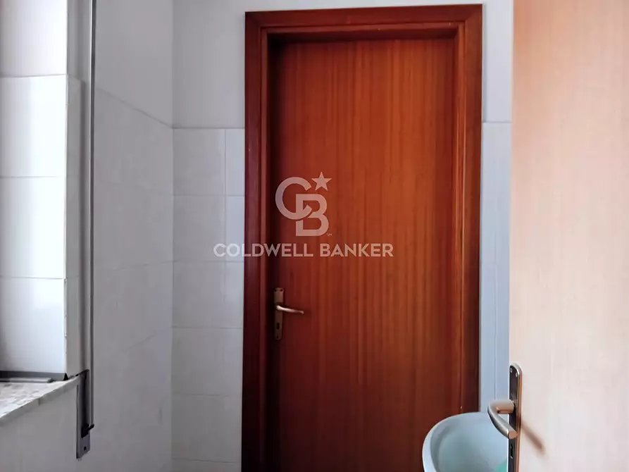 Immagine 7 di Locale commerciale in affitto  in Via Vittorio Sardella 18 a Acireale