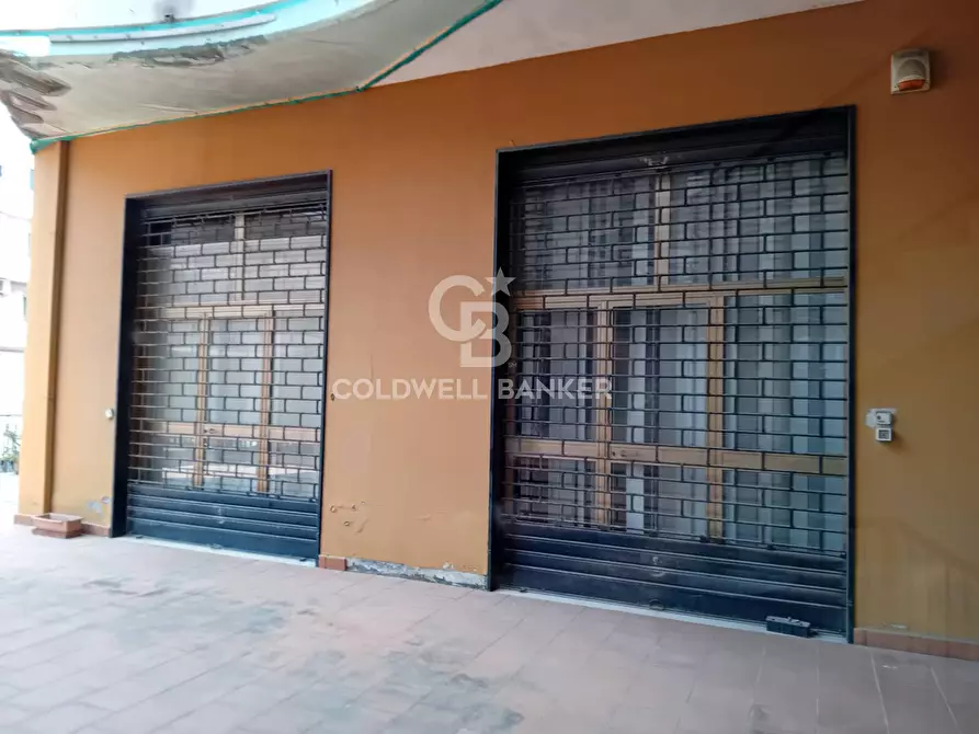 Immagine 9 di Locale commerciale in affitto  in Via Vittorio Sardella 18 a Acireale