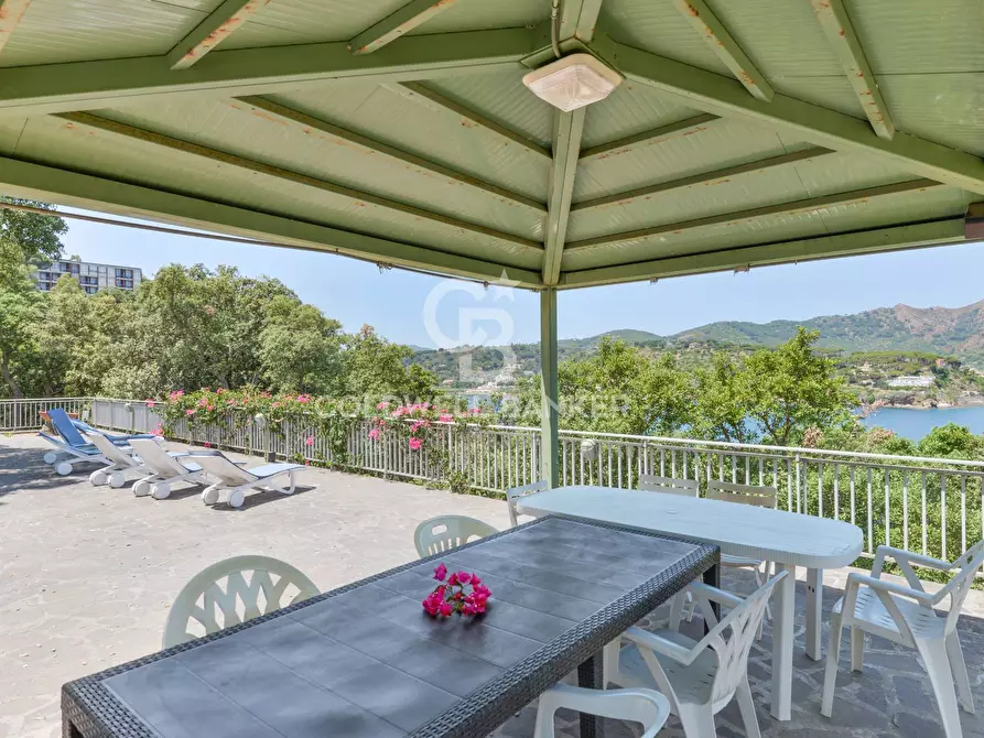 Immagine 5 di Villa in vendita  in Loc. Naregno a Capoliveri