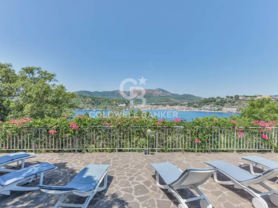 Immagine 1 di Villa in vendita  in Loc. Naregno a Capoliveri