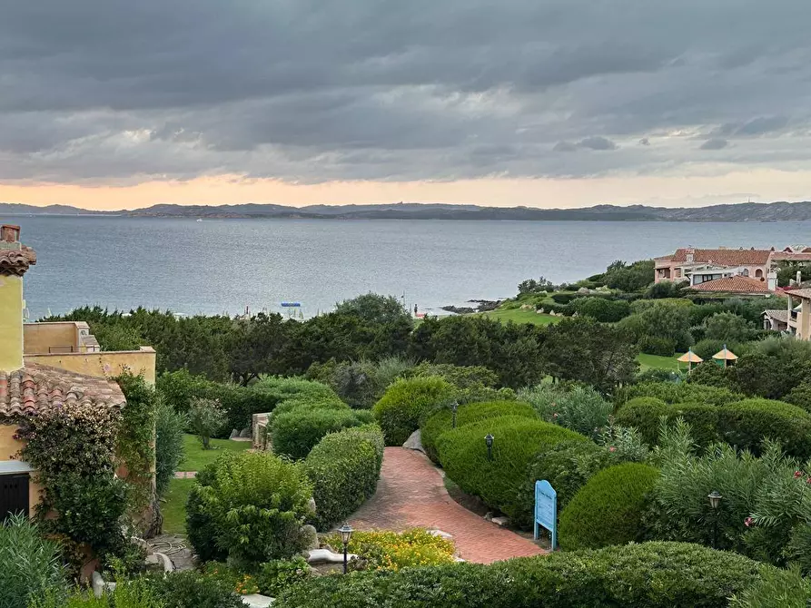 Immagine 1 di Appartamento in vendita  in cala granu a Arzachena