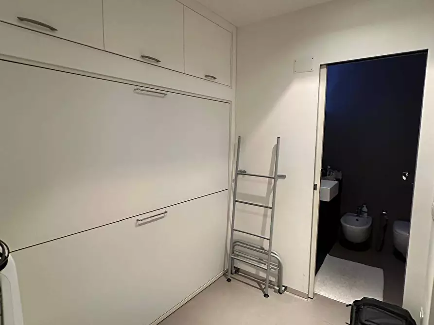 Immagine 17 di Appartamento in vendita  in cala granu a Arzachena