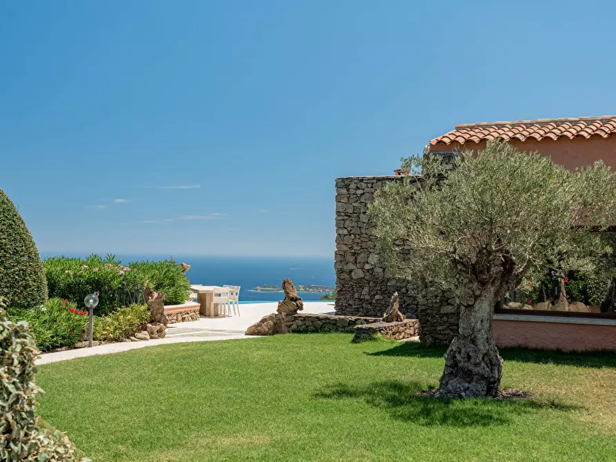 Immagine 27 di Villa in vendita  in San Pantaleo Costa Smeralda a Aggius
