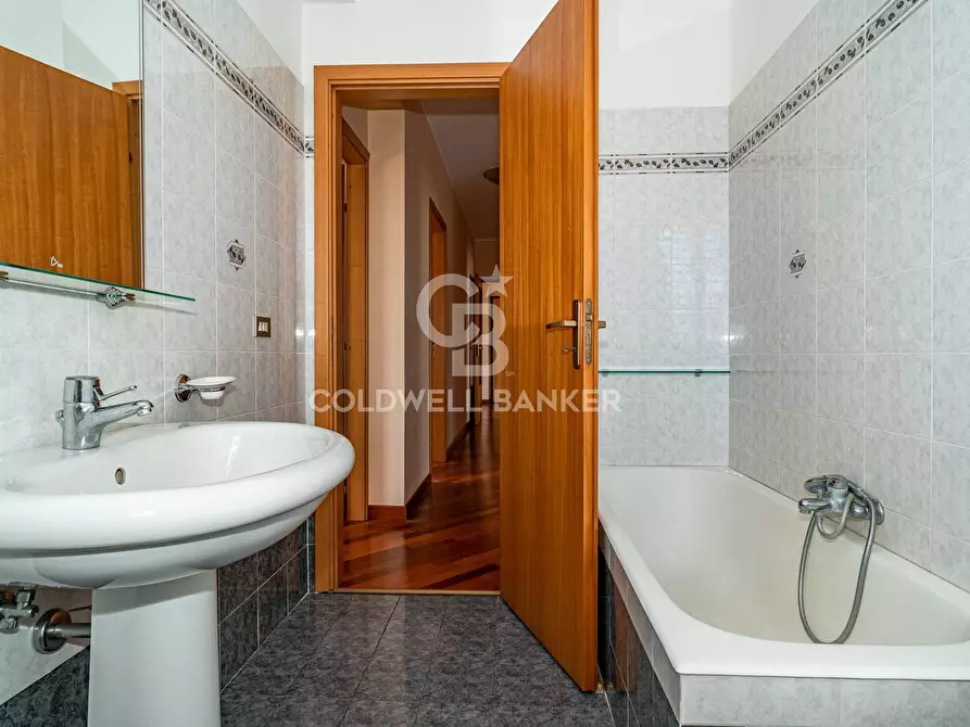 Immagine 9 di Appartamento in vendita  in Via Felice Paradiso 78 a Acireale