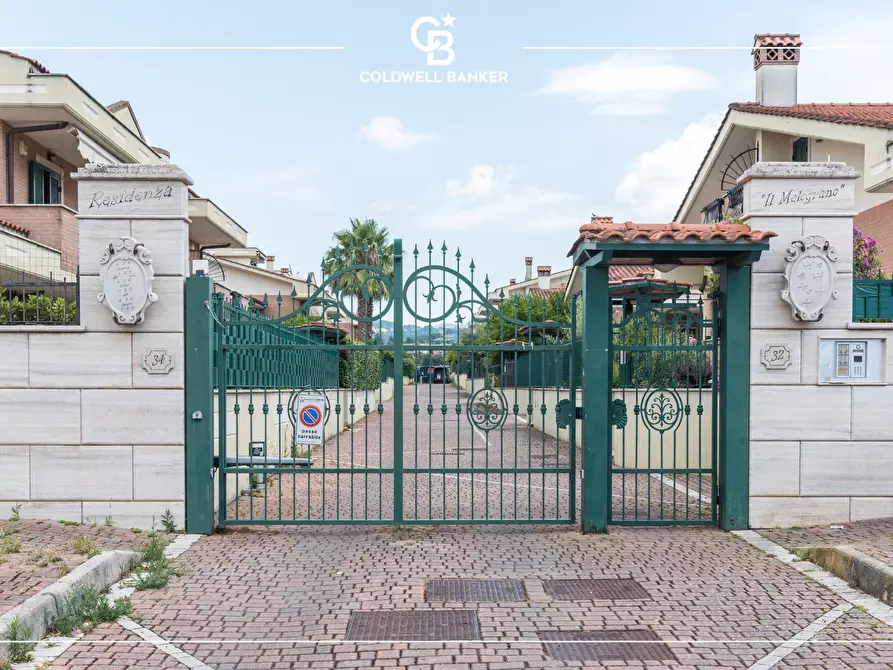 Immagine 5 di Villa in vendita  in Via dell'Acqua Acetosa 32/34 a Ciampino