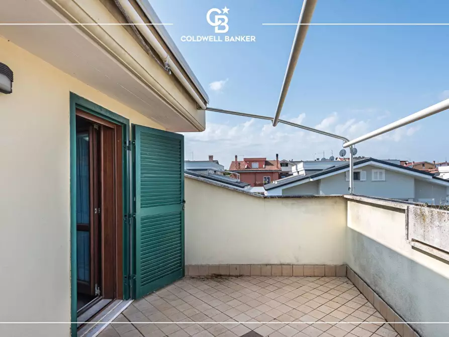 Immagine 25 di Villa in vendita  in Via dell'Acqua Acetosa 32/34 a Ciampino