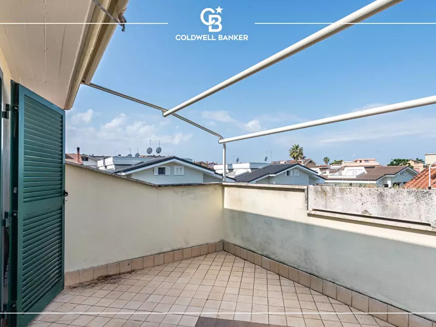 Immagine 26 di Villa in vendita  in Via dell'Acqua Acetosa 32/34 a Ciampino