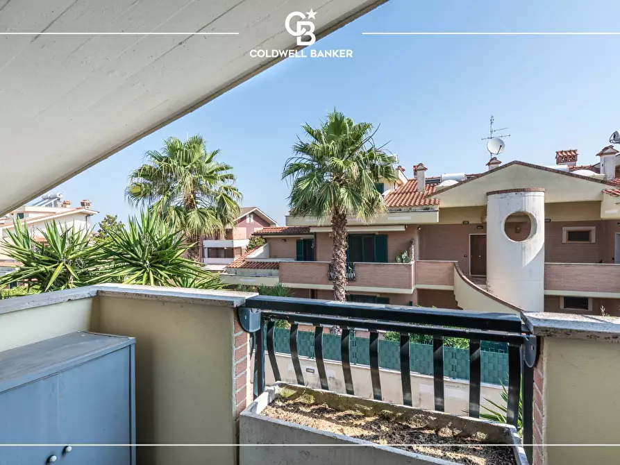 Immagine 28 di Villa in vendita  in Via dell'Acqua Acetosa 32/34 a Ciampino