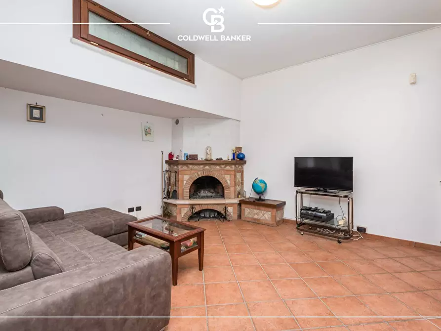 Immagine 31 di Villa in vendita  in Via dell'Acqua Acetosa 32/34 a Ciampino