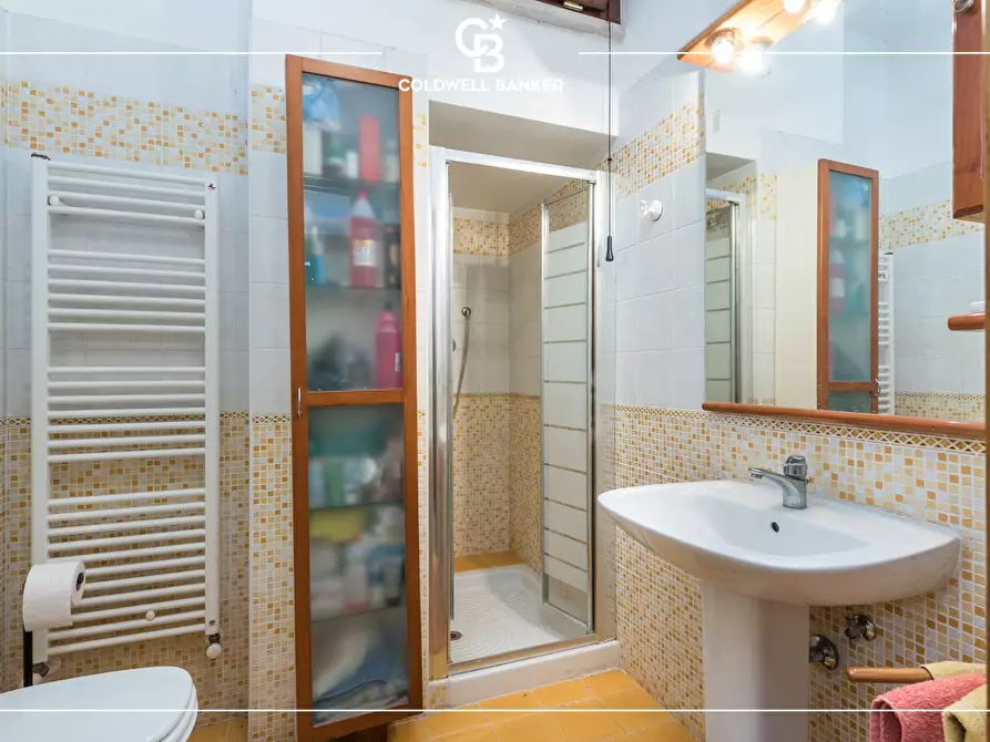 Immagine 36 di Villa in vendita  in Via dell'Acqua Acetosa 32/34 a Ciampino