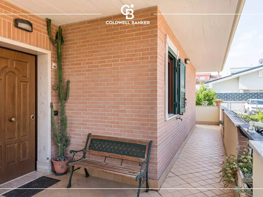 Immagine 37 di Villa in vendita  in Via dell'Acqua Acetosa 32/34 a Ciampino