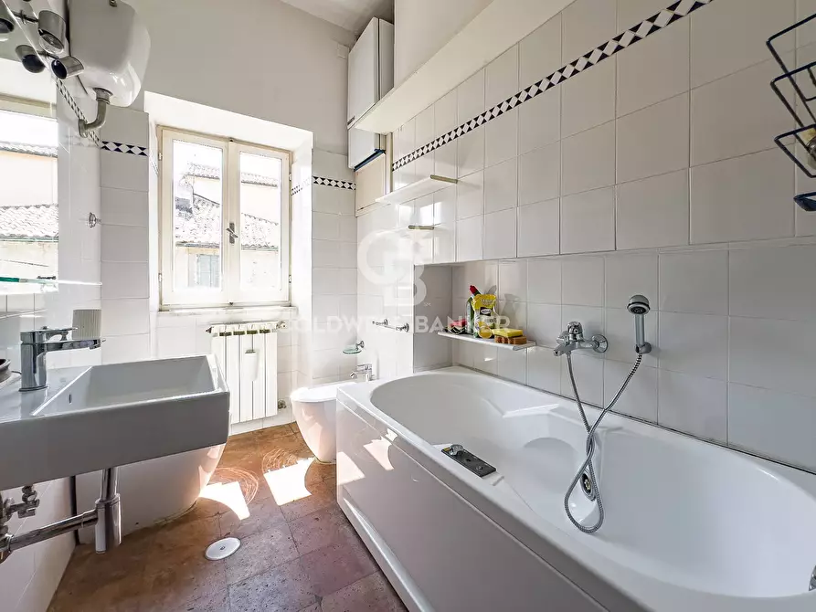 Immagine 32 di Appartamento in vendita  in Via San Filippo Neri 10 a Bracciano