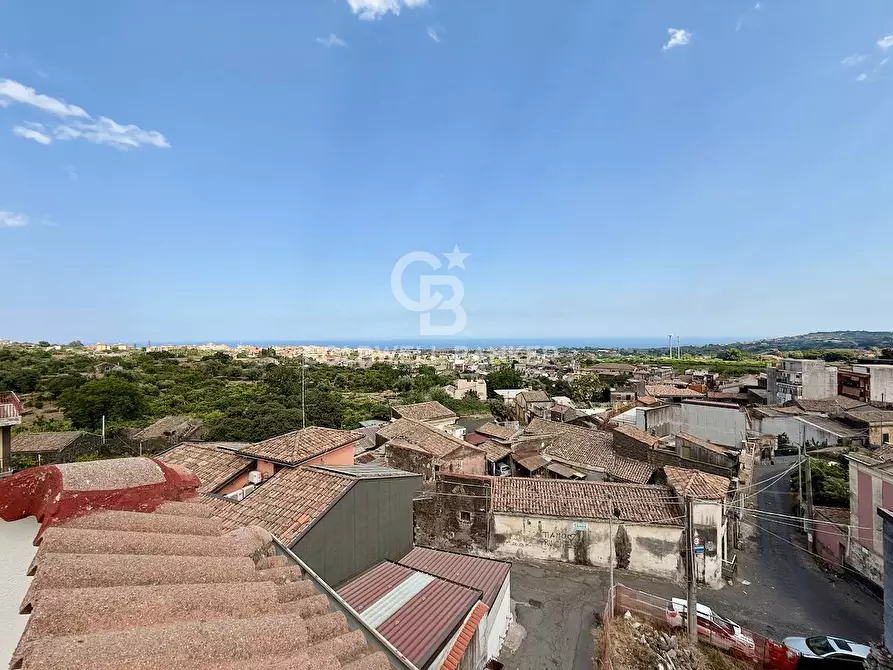 Immagine 1 di Appartamento in vendita  in via Ciminna 11 a Aci Catena