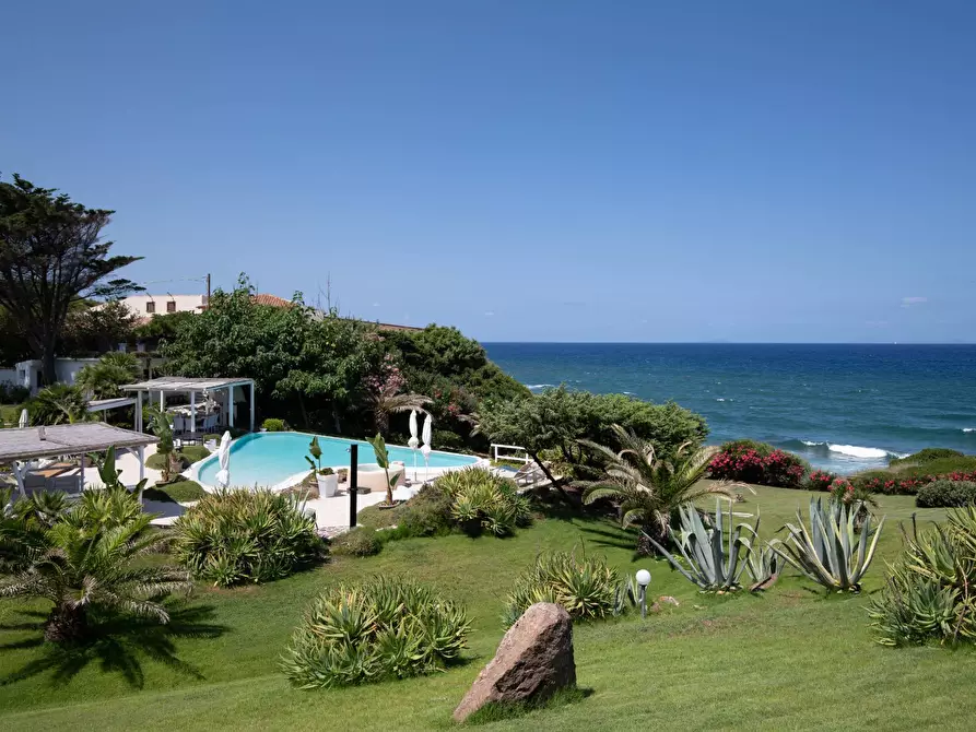Immagine 32 di Villa in vendita  in punta tramontana a Castelsardo