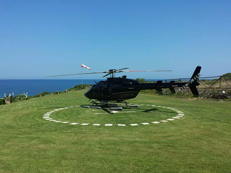 Immagine 4 di Villa in vendita  in punta tramontana a Castelsardo