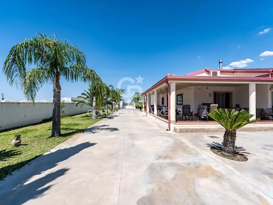 Immagine 7 di Villa in vendita  in Via Lancia 107 a Mazzarrone