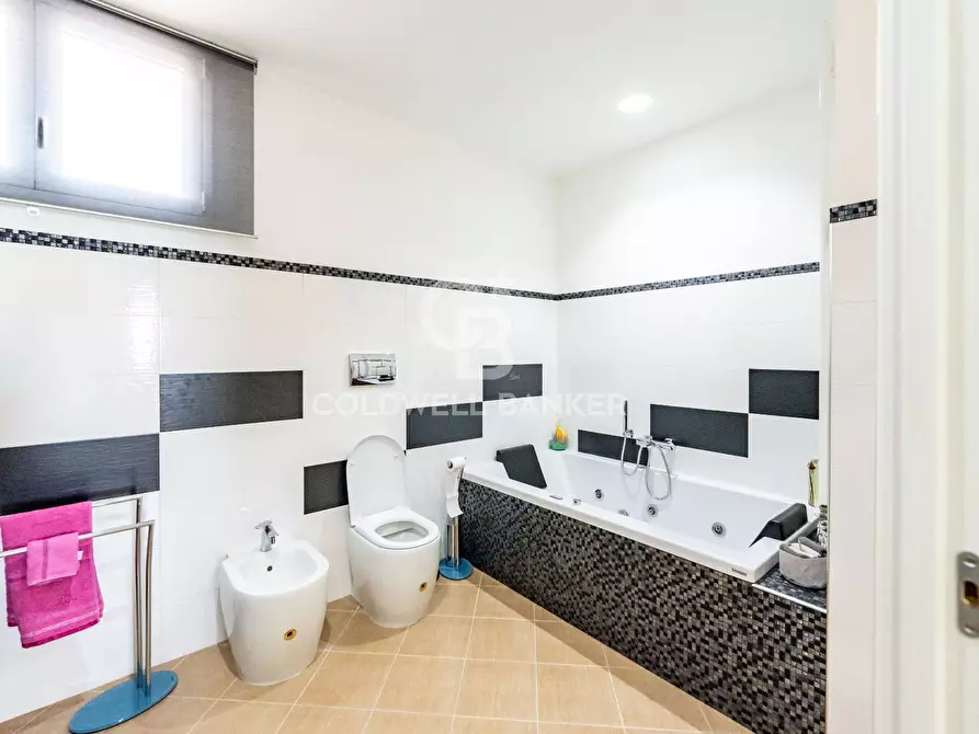 Immagine 19 di Villa in vendita  in Via Lancia 107 a Mazzarrone