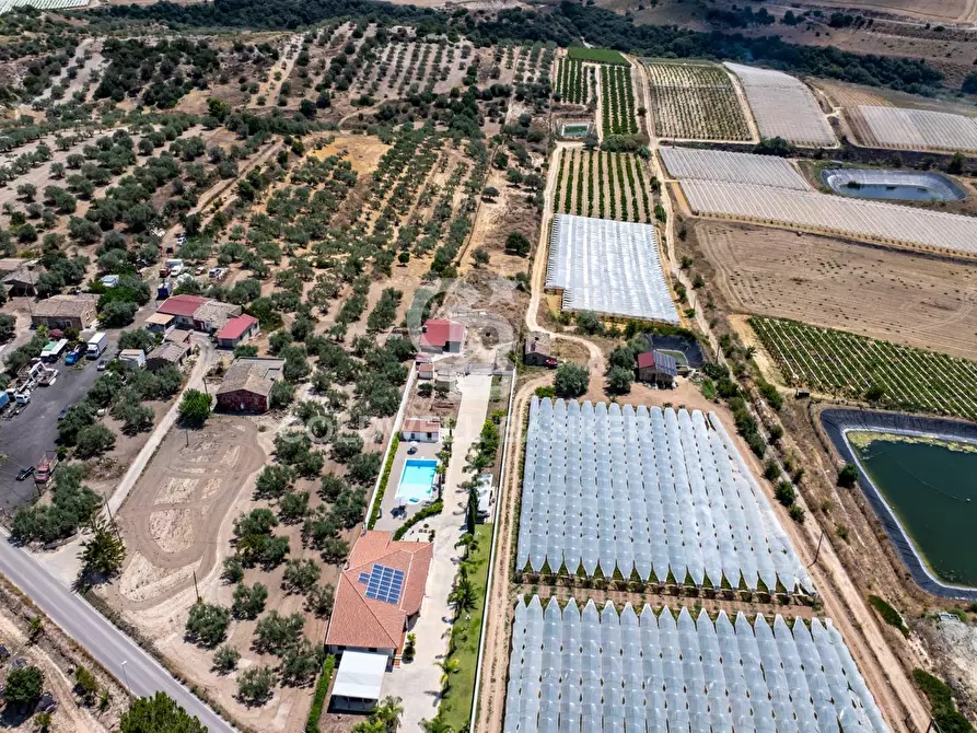 Immagine 36 di Villa in vendita  in Via Lancia 107 a Mazzarrone