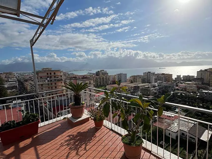 Immagine 2 di Attico in vendita  in CORSO UMBERTO I a Torre Annunziata