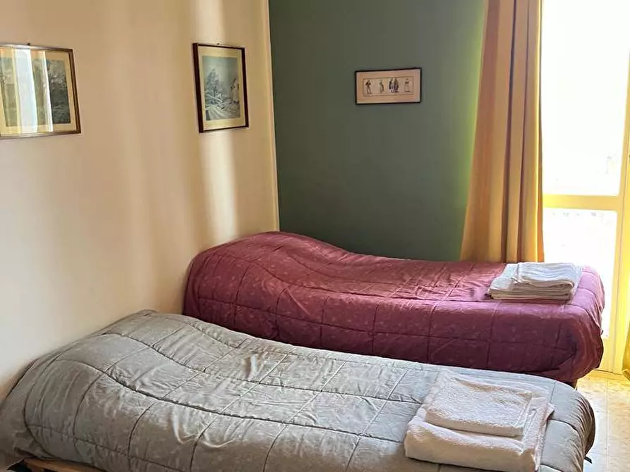 Immagine 28 di Attico in vendita  in CORSO UMBERTO I a Torre Annunziata