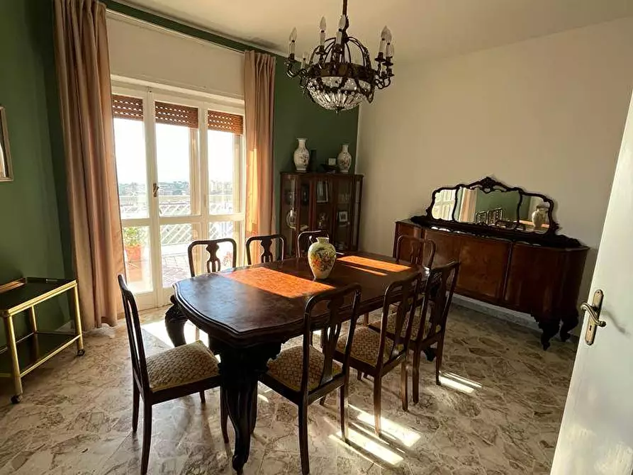 Immagine 17 di Attico in vendita  in CORSO UMBERTO I a Torre Annunziata