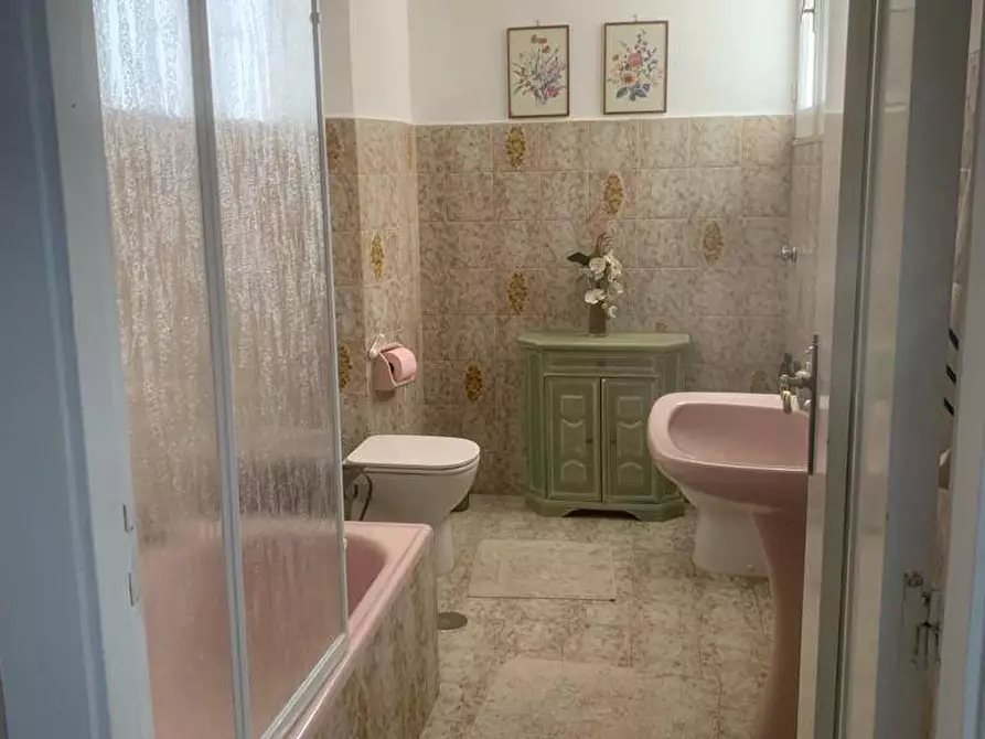 Immagine 23 di Attico in vendita  in CORSO UMBERTO I a Torre Annunziata