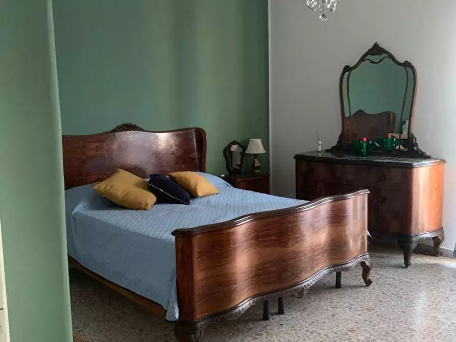 Immagine 27 di Attico in vendita  in CORSO UMBERTO I a Torre Annunziata