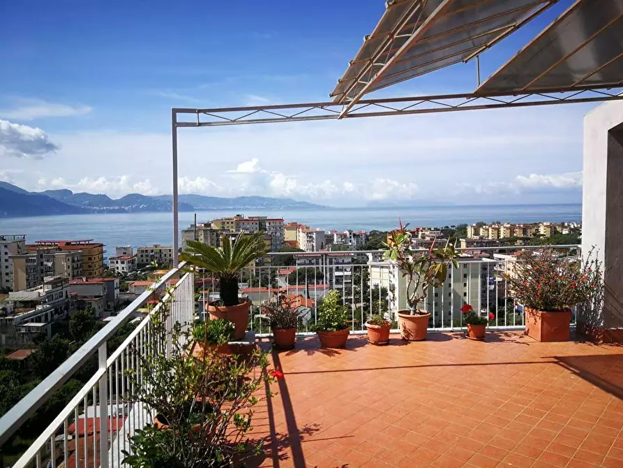 Immagine 1 di Attico in vendita  in CORSO UMBERTO I a Torre Annunziata