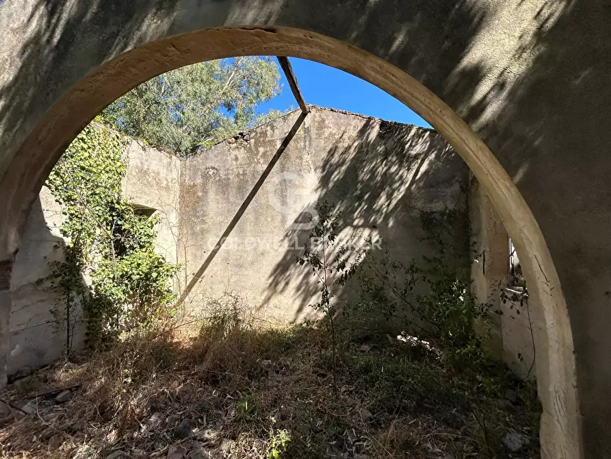 Immagine 13 di Rustico / casale in vendita  in Via Pian di Mezzo a Campo Nell'elba