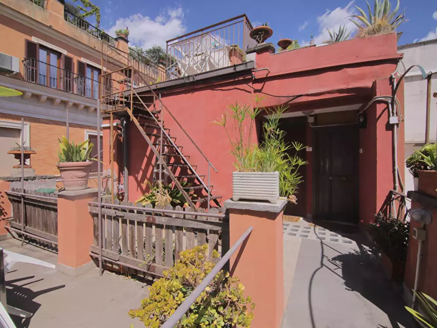 Immagine 13 di Attico in vendita  in vicolo de bovari a Roma