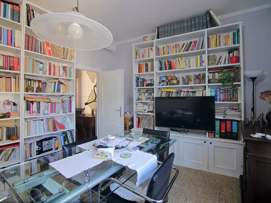 Immagine 20 di Attico in vendita  in vicolo de bovari a Roma