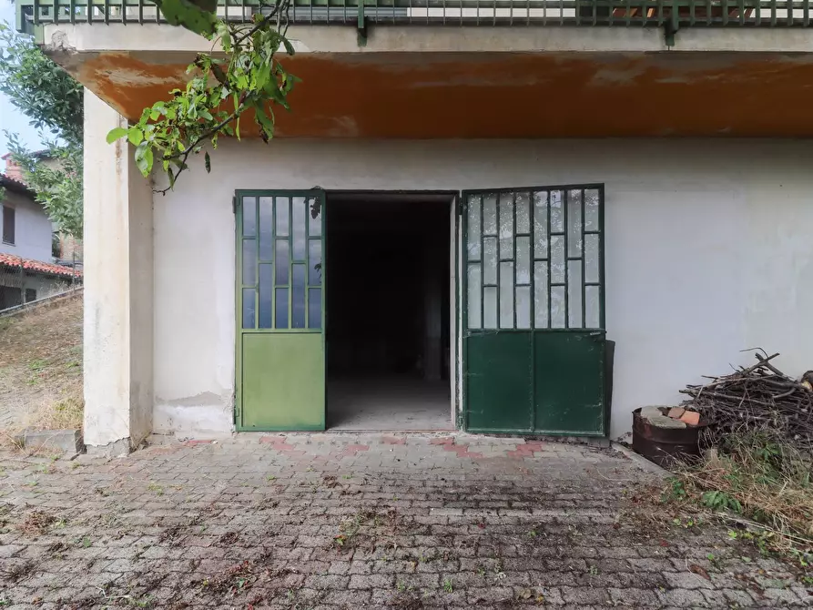 Immagine 18 di Villa in vendita  in via Donadei a Belvedere Langhe