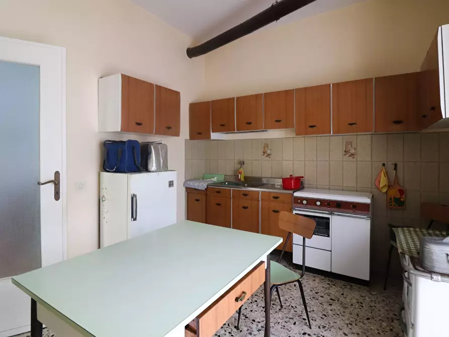 Immagine 12 di Villa in vendita  in via Donadei a Belvedere Langhe