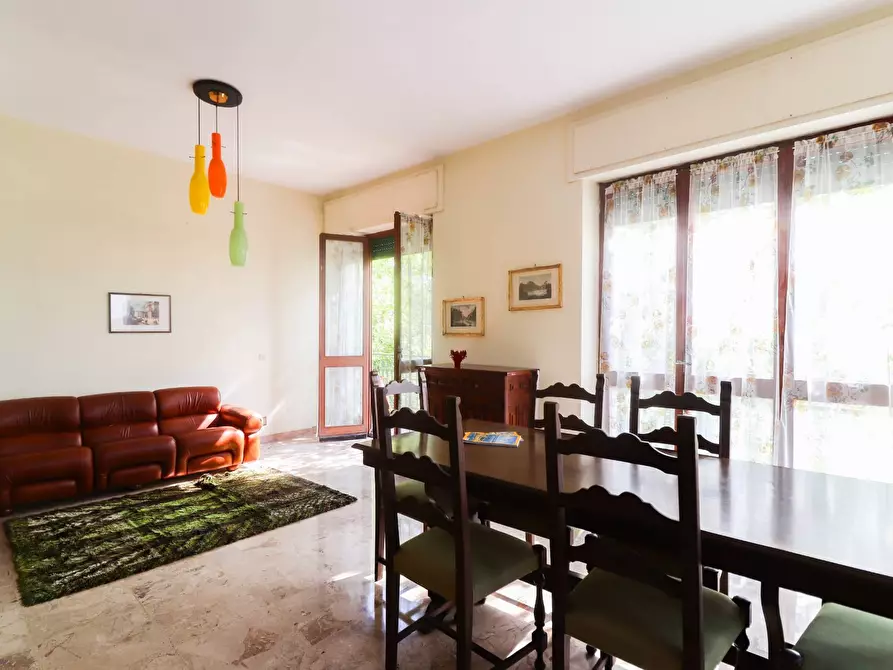 Immagine 9 di Villa in vendita  in via Donadei a Belvedere Langhe