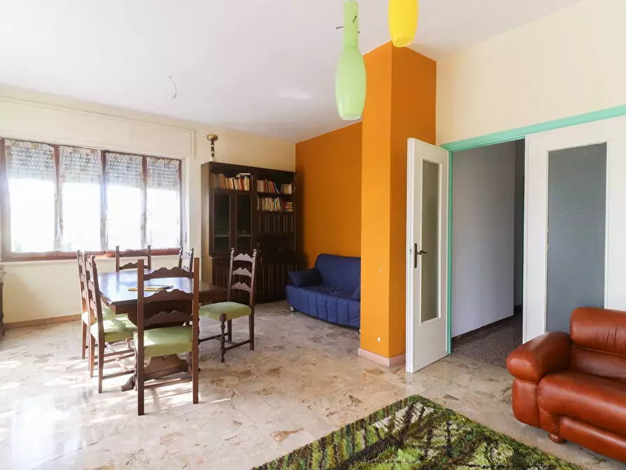 Immagine 2 di Villa in vendita  in via Donadei a Belvedere Langhe