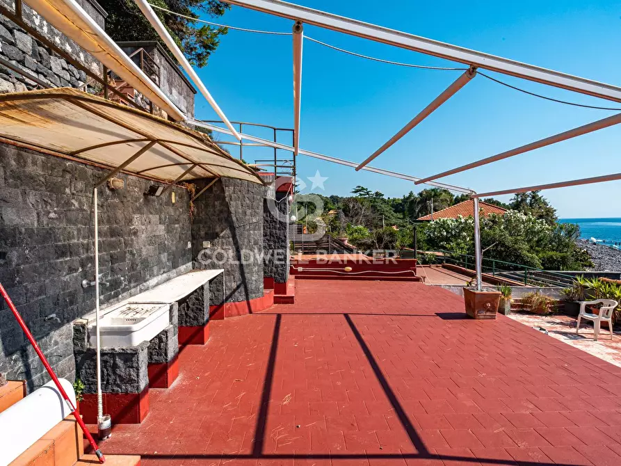 Immagine 31 di Villa in vendita  in Strada di Praiola Sesta snc a Riposto