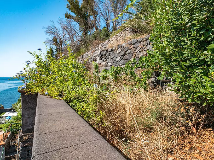 Immagine 38 di Villa in vendita  in Strada di Praiola Sesta snc a Riposto