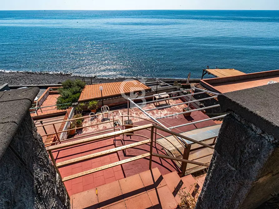 Immagine 40 di Villa in vendita  in Strada di Praiola Sesta snc a Riposto