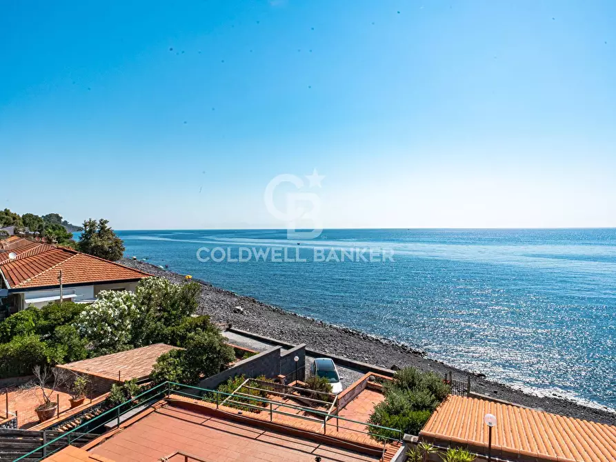 Immagine 41 di Villa in vendita  in Strada di Praiola Sesta snc a Riposto