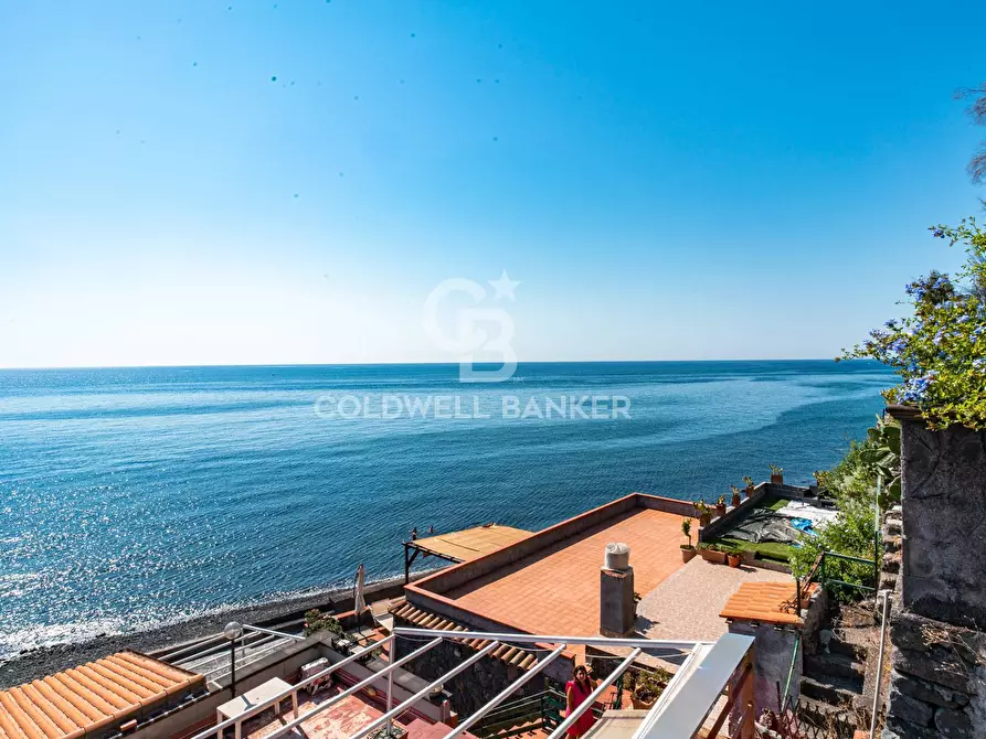 Immagine 42 di Villa in vendita  in Strada di Praiola Sesta snc a Riposto